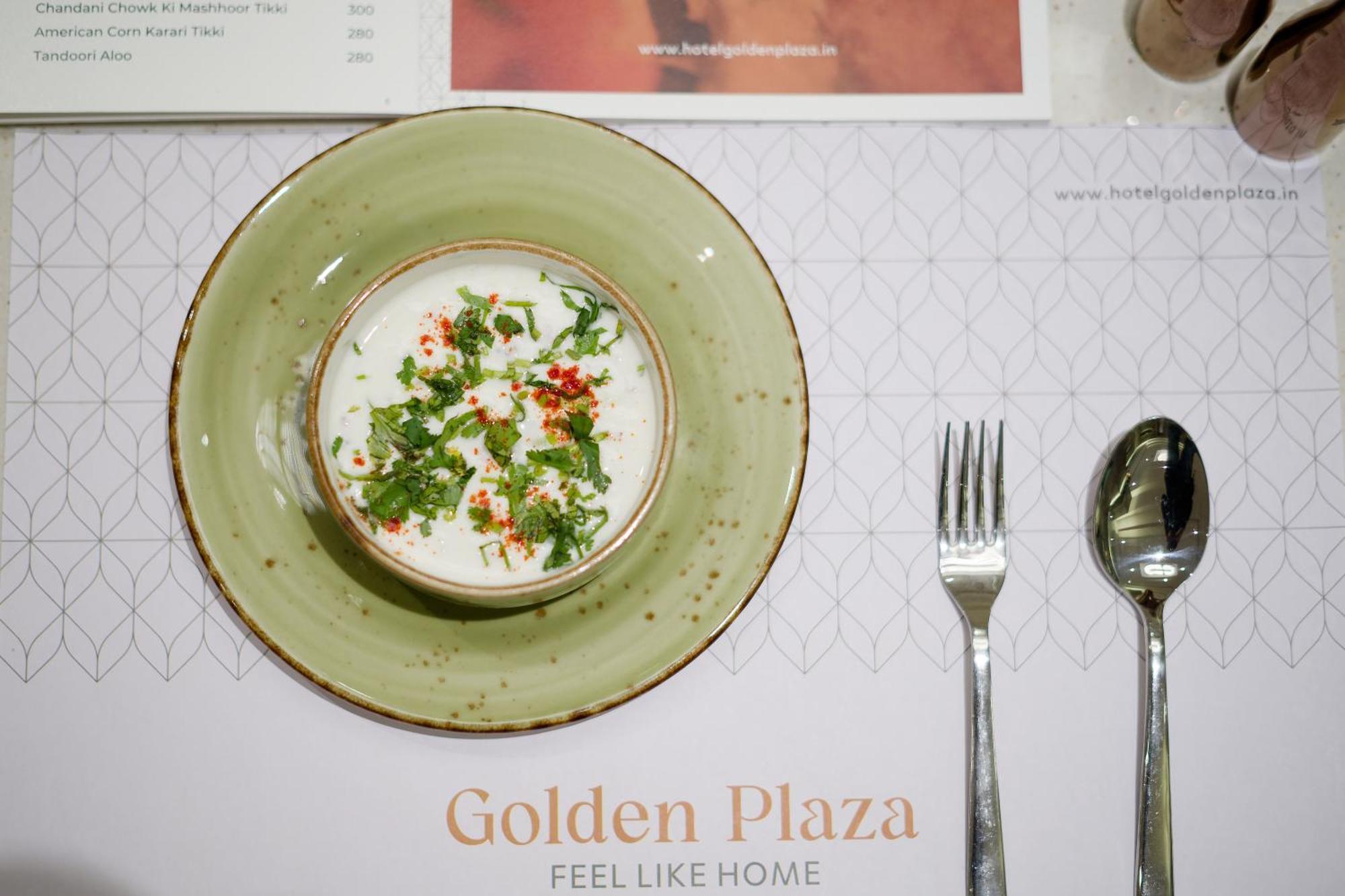 Golden Plaza Hotel Ахмедабад Екстериор снимка